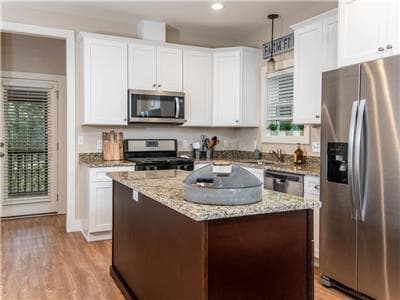 Magnolia Mountain Home - Image 10