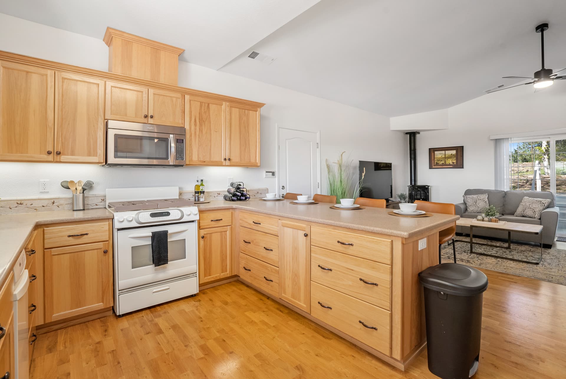 Mira Vista Heights - Image 66