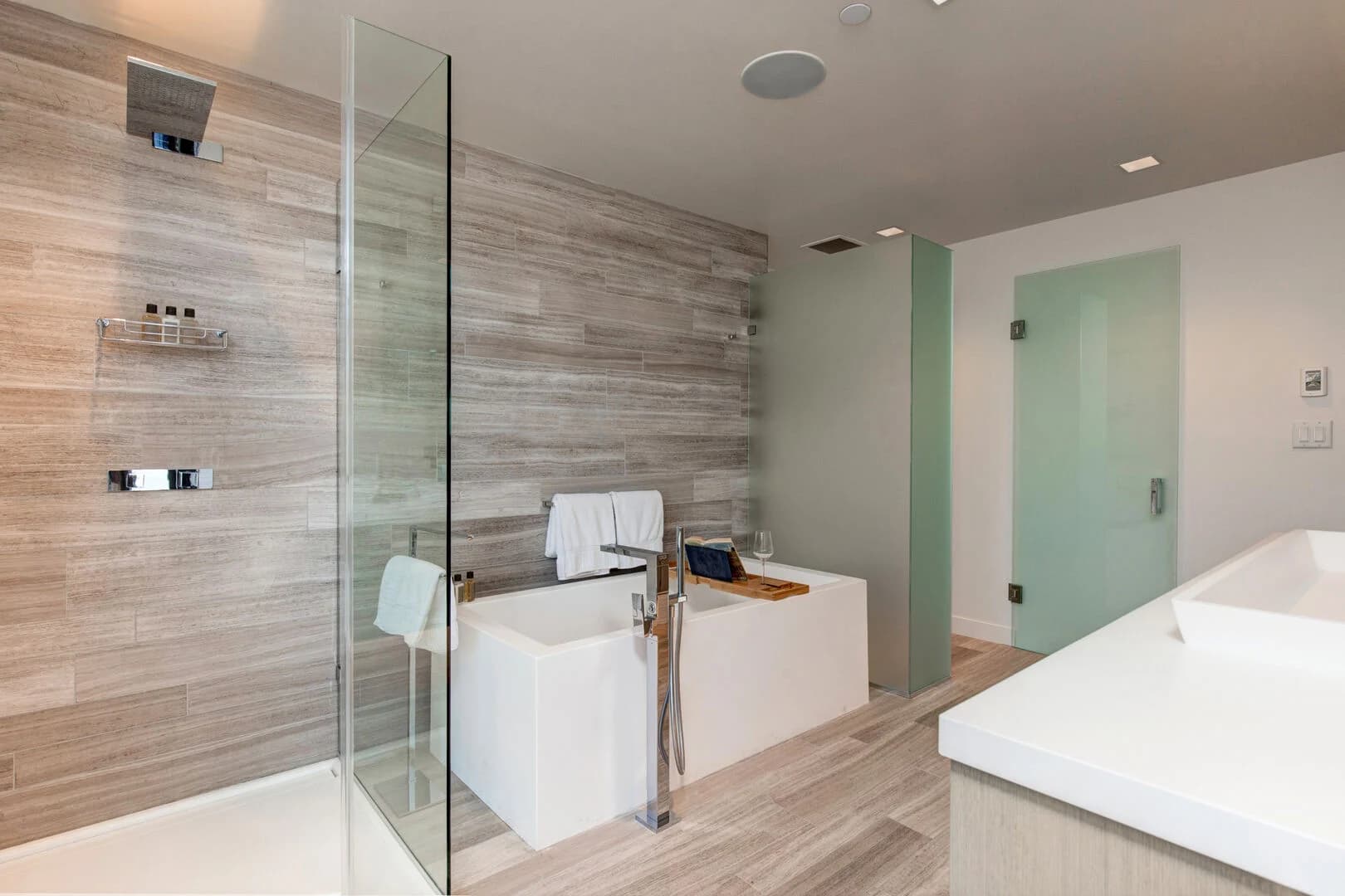 Parkite Penthouse - Image 33