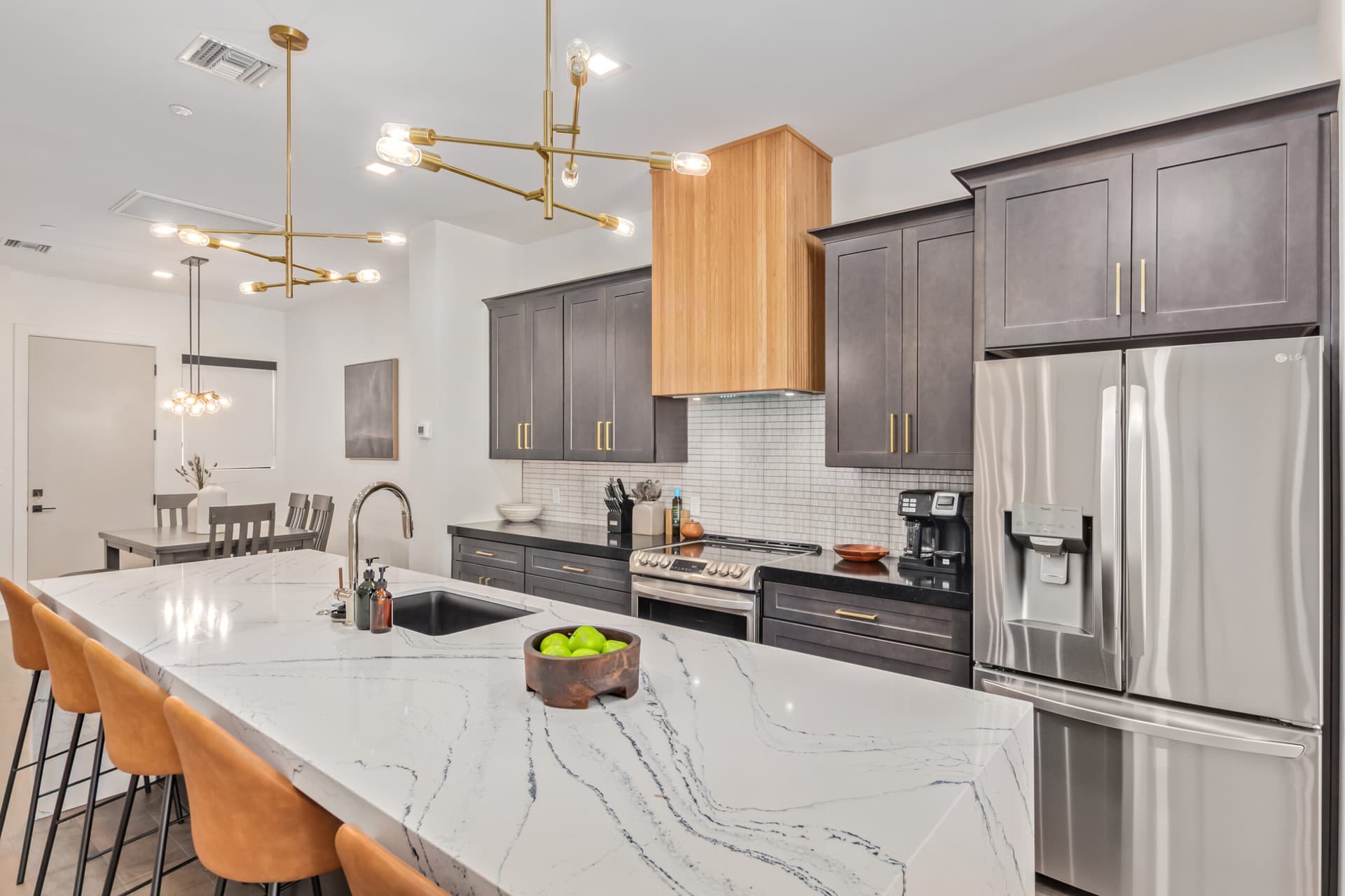 Craftsman Penthouse - Image 4