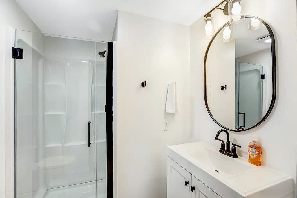 Sunset Bay - Image 17