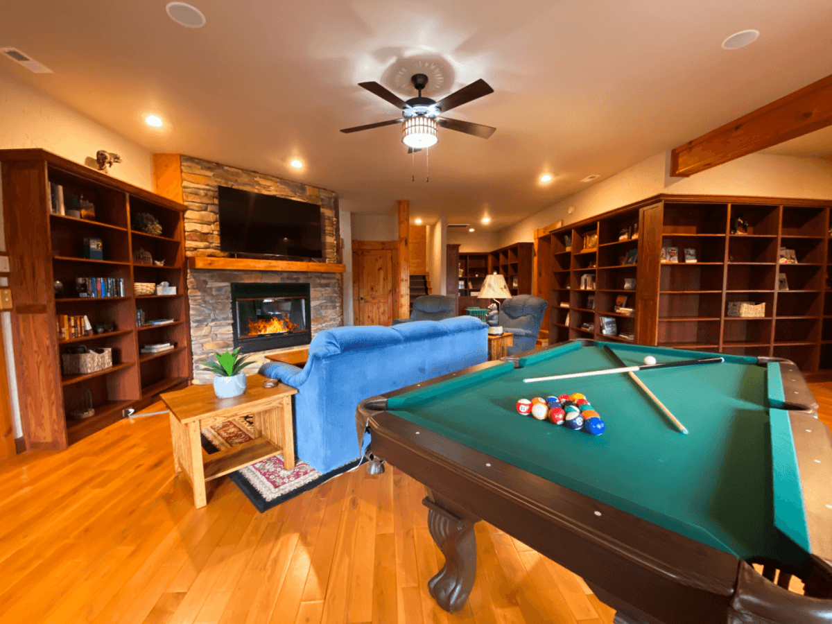 Chateau Laurel - Image 31