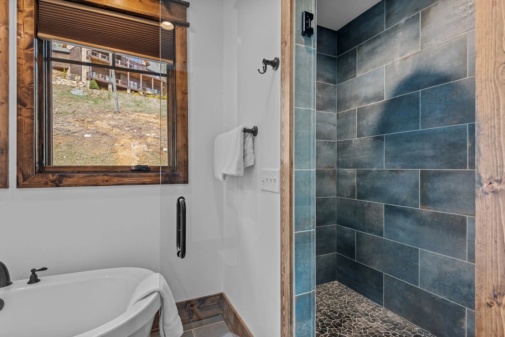 Llama Creek Cabin at Eagles Nest - Image 21