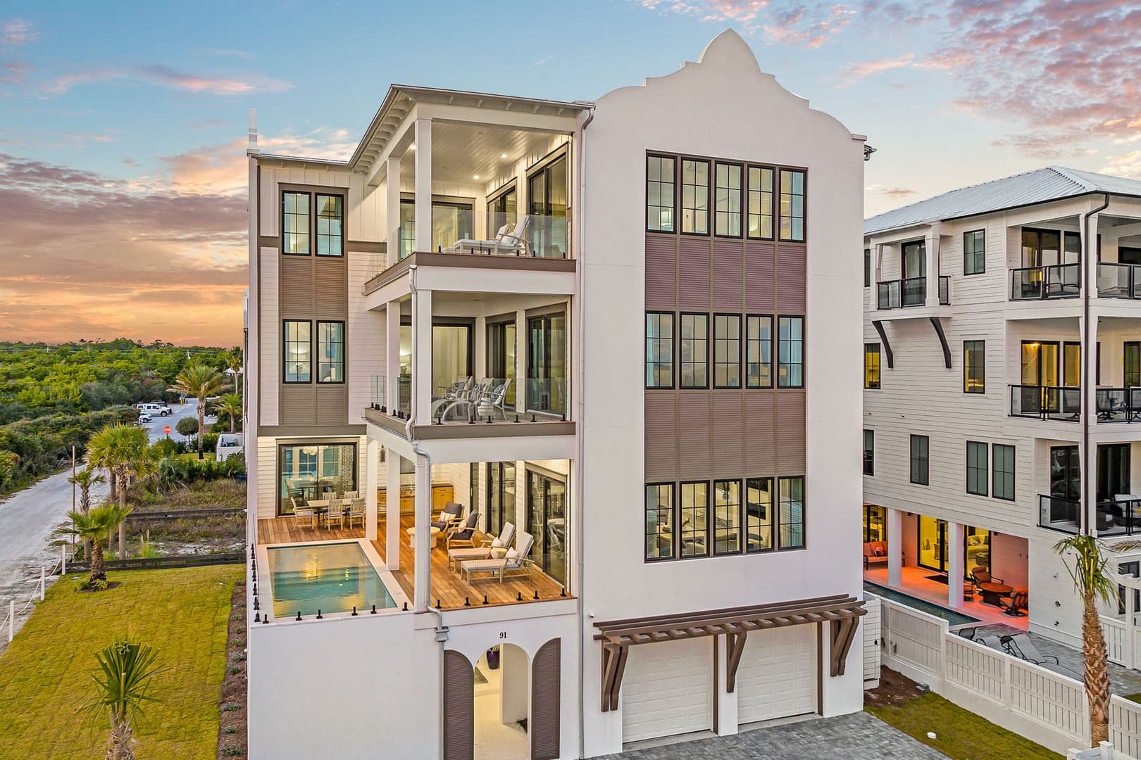 Emerald Le Luxe - Image 68