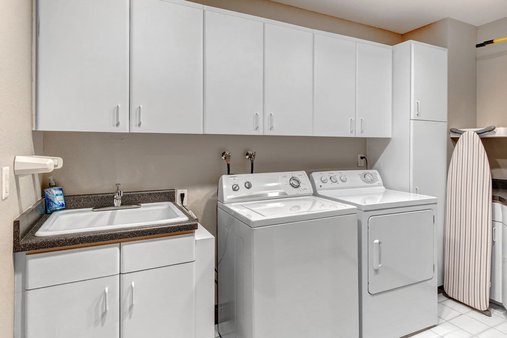 Majestic Bluebird - Image 33