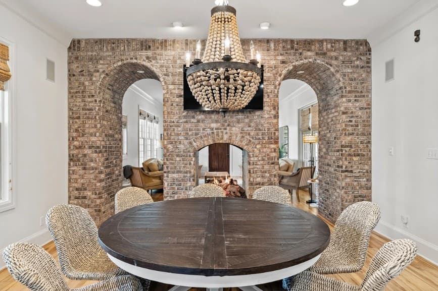 Parker House - Image 11