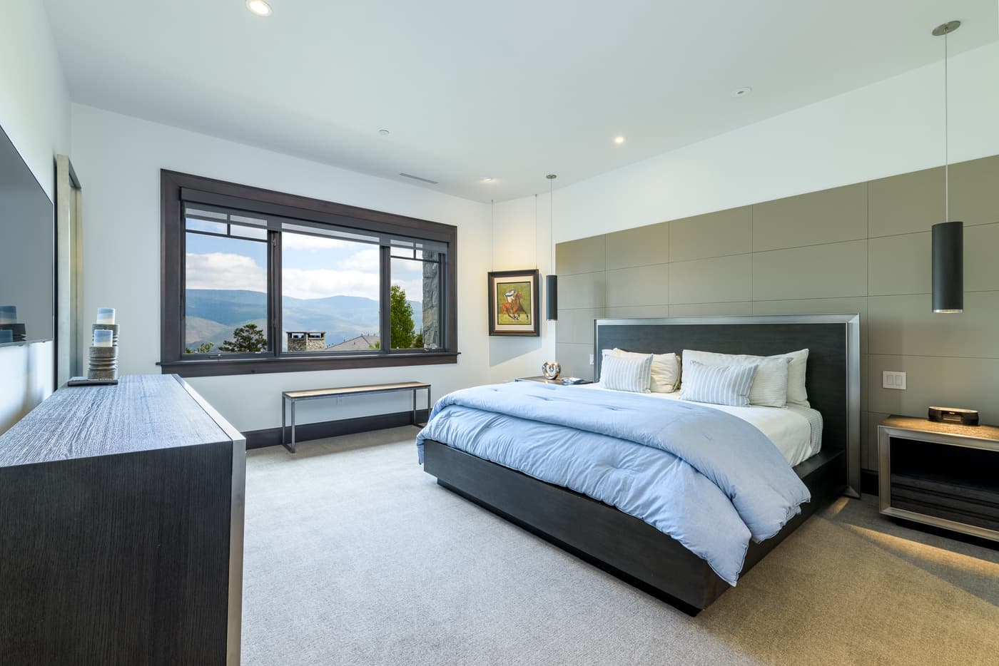 Lay Of The Land At Hummingbird Lodge - Image 24