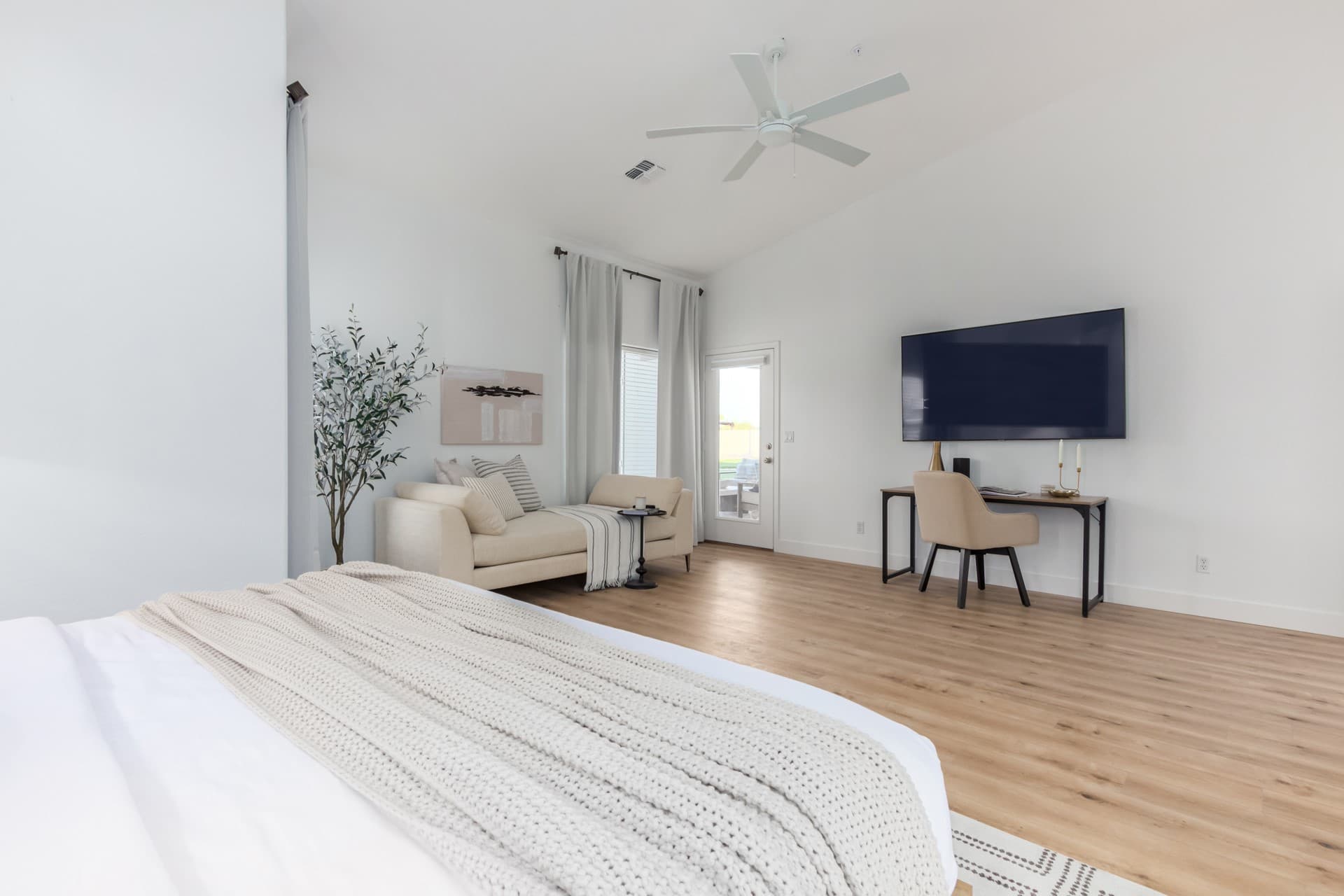 Sweetwater Estate - Image 18