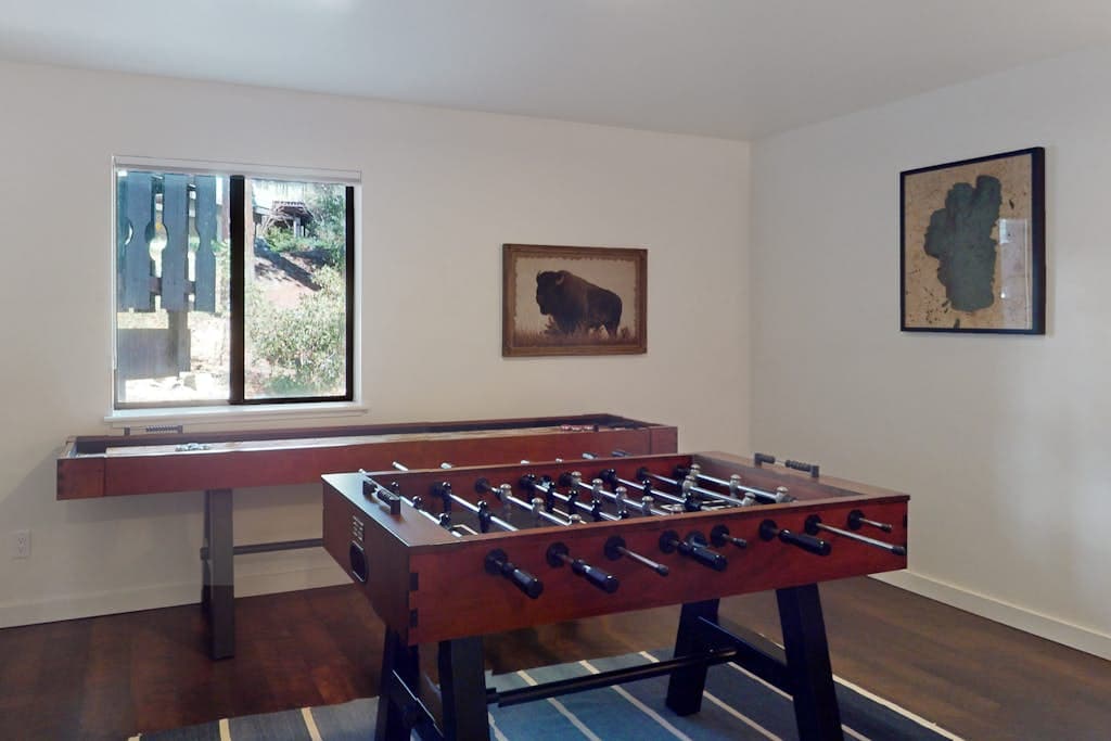 Tahoe Tyrol Chalet - Image 19