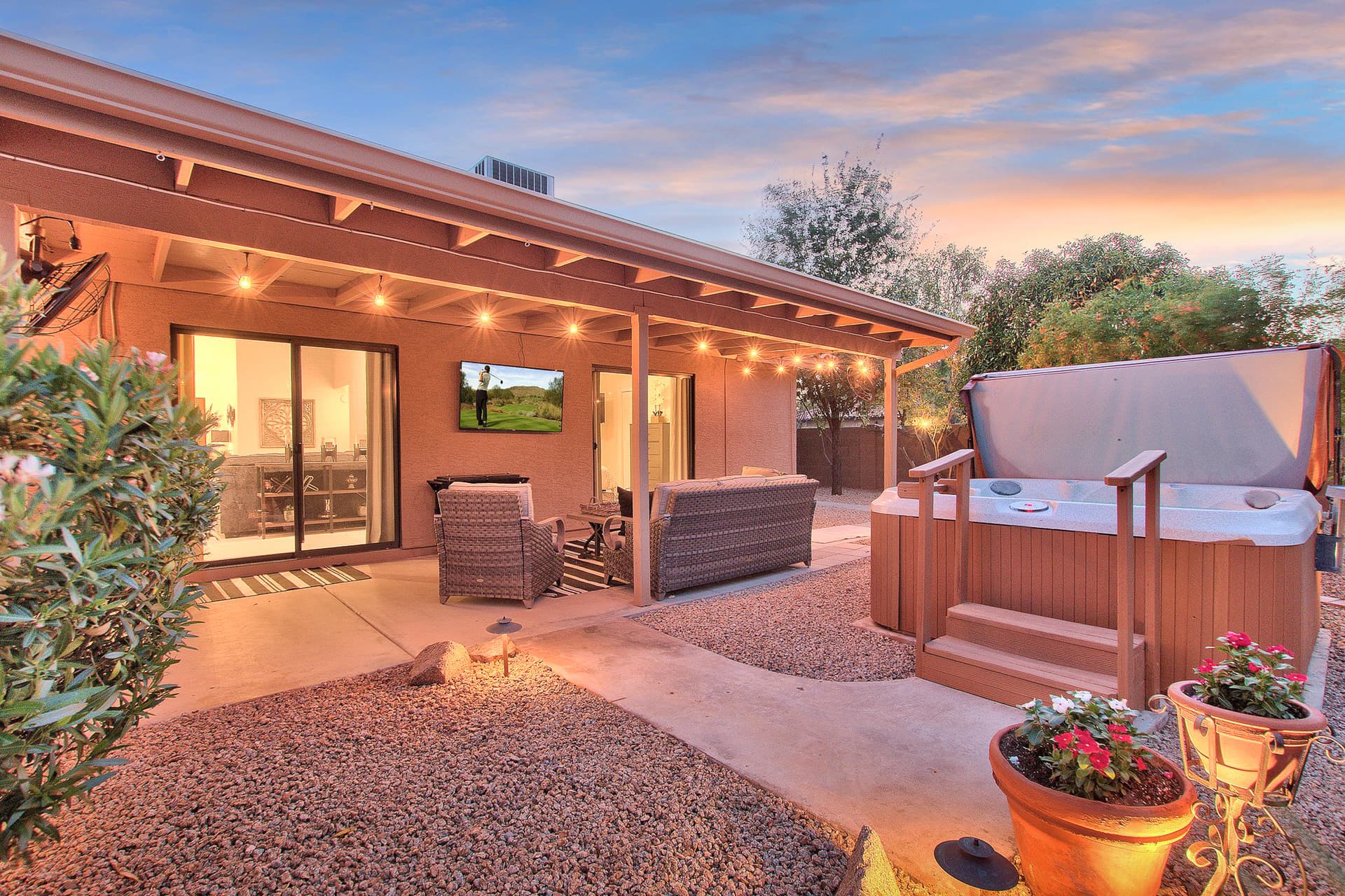 Sunset Ridge Retreat - Image 2