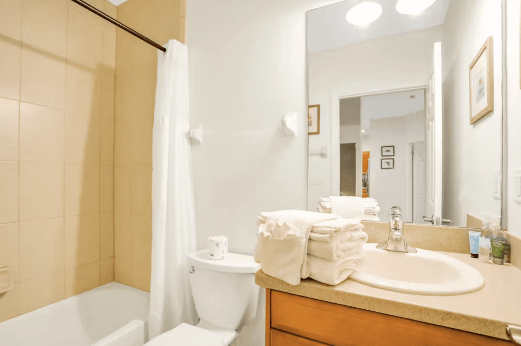 Harborview Grande Residence - Image 26