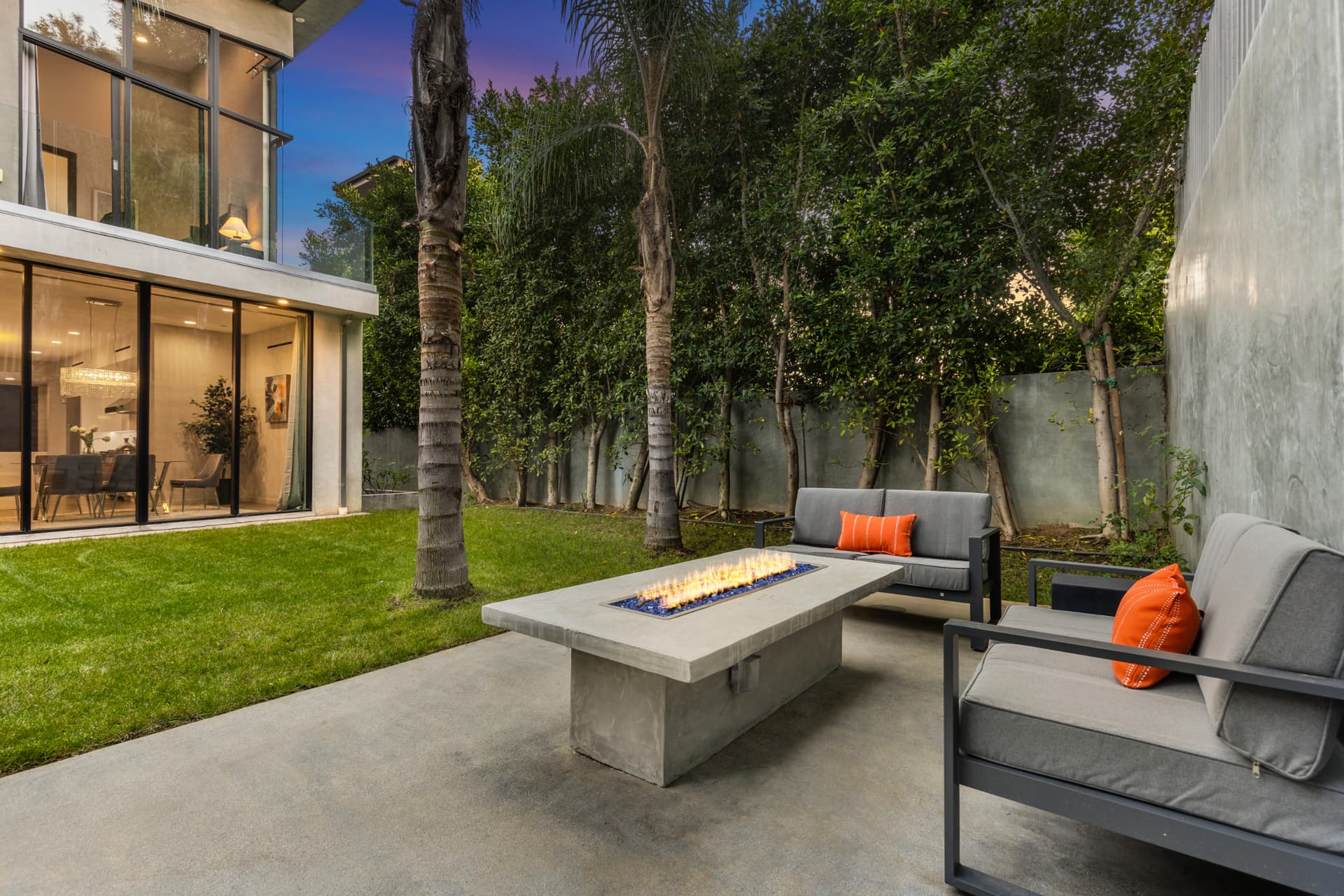 Coldwater Canyon - Image 33