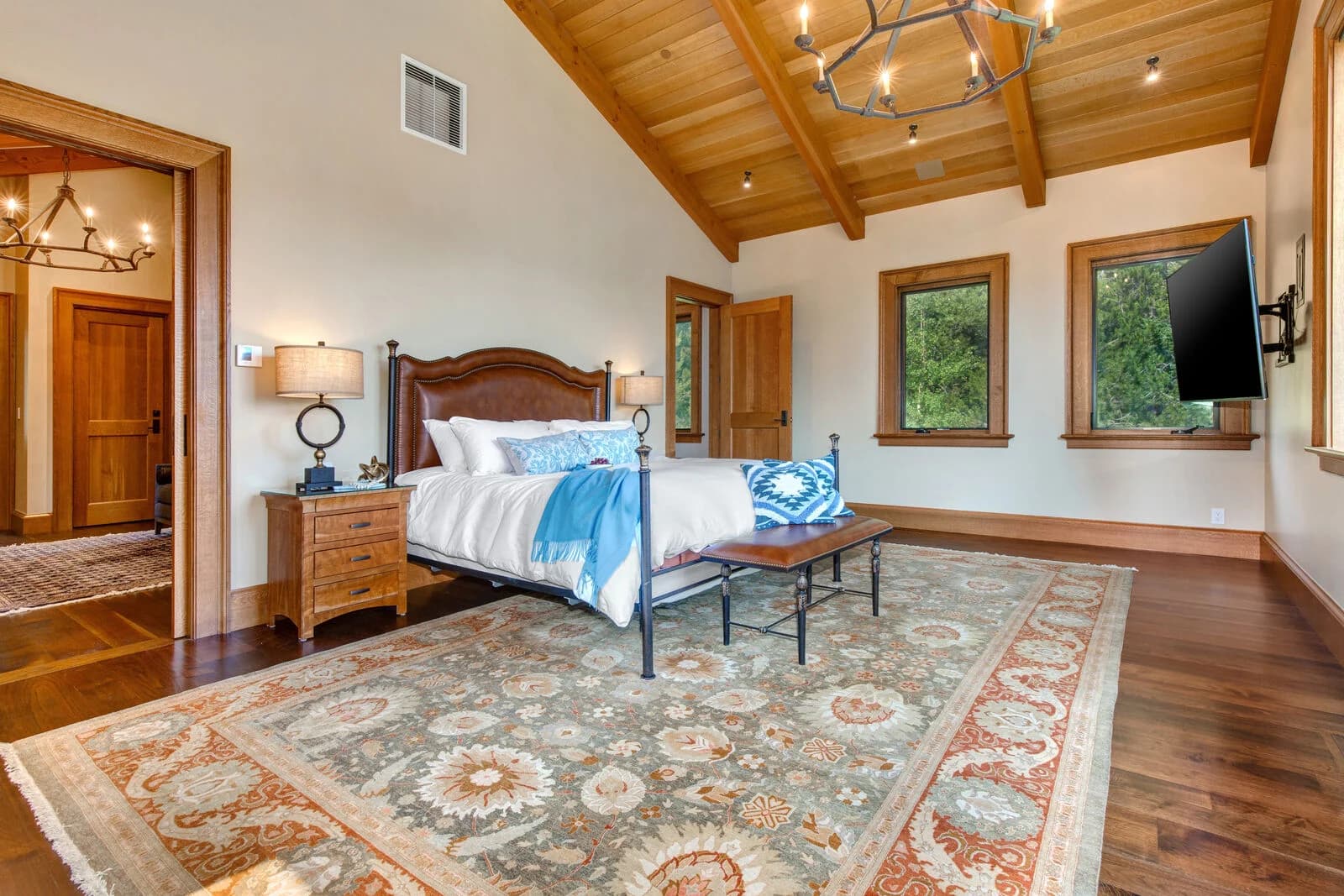 Heartwood Lodge - Image 20