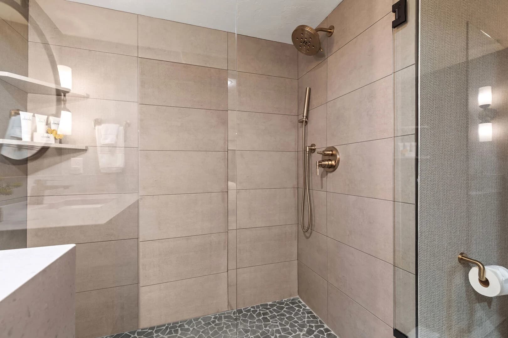 Silverlake Home - Image 32