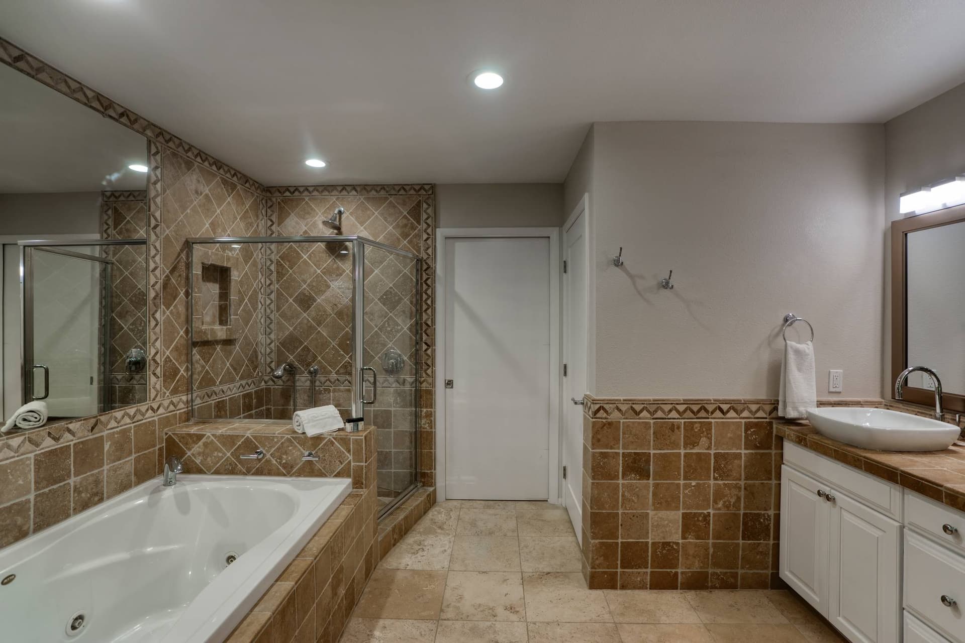 Desert Retreat - Image 42