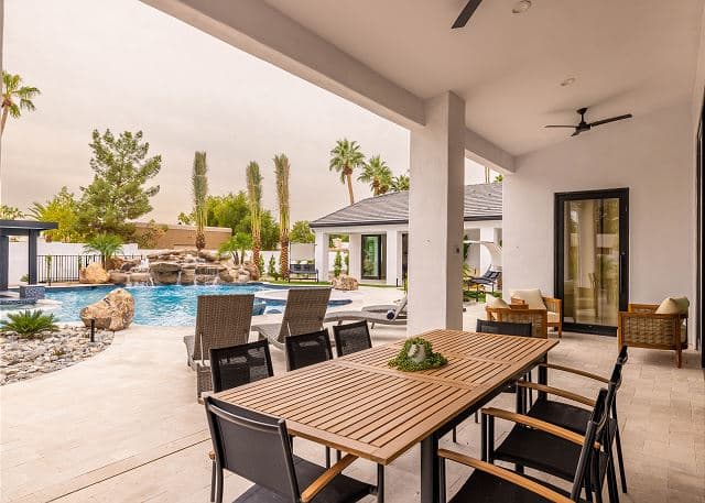 Estate on the River - Image 17