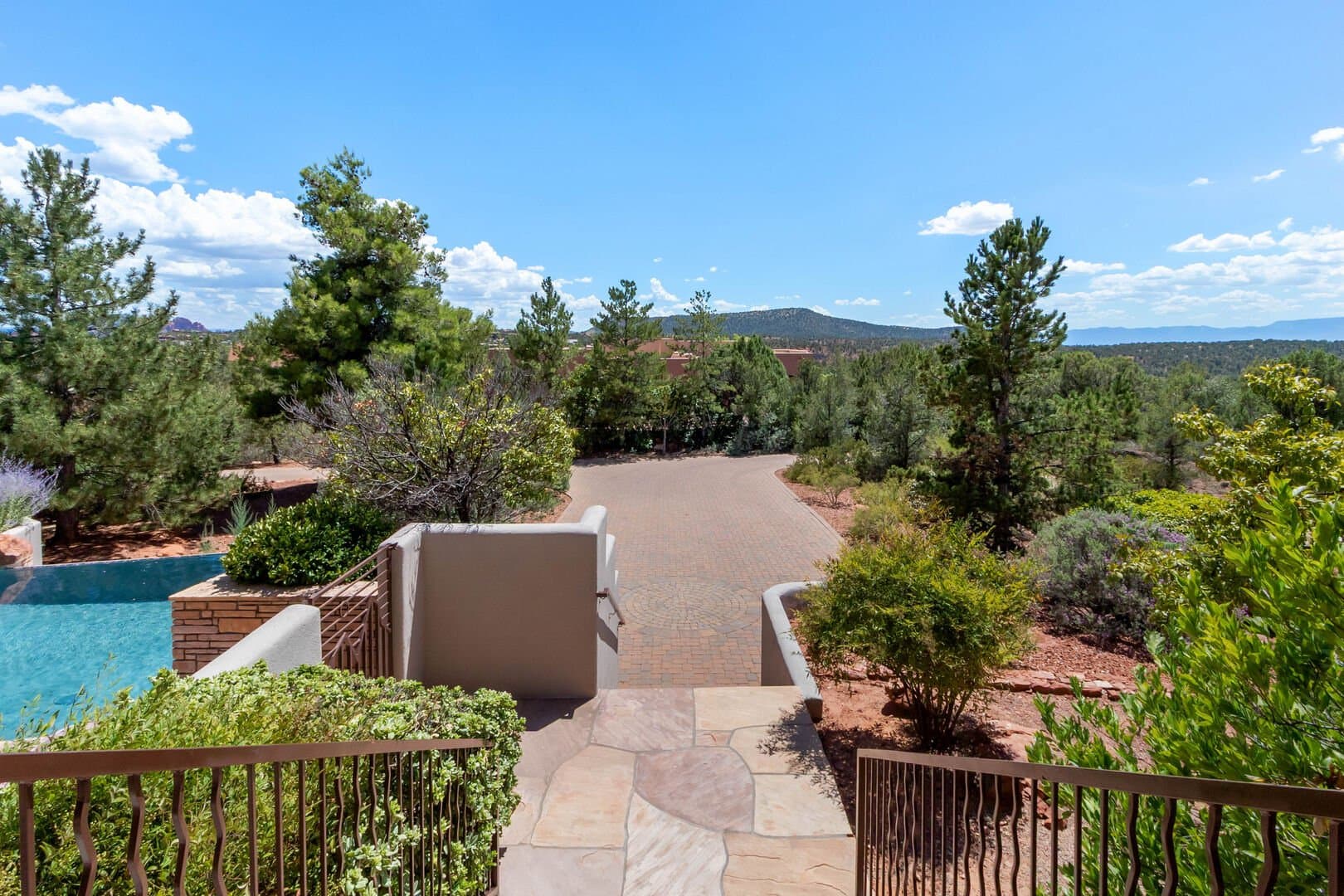 West Chateau - Image 131