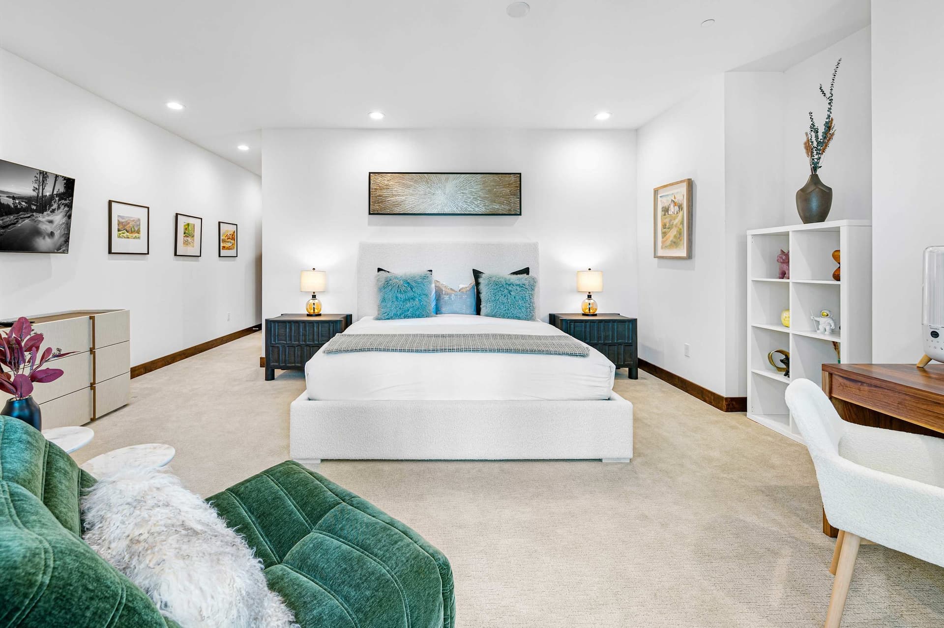 Luxurious Truckee - Image 14