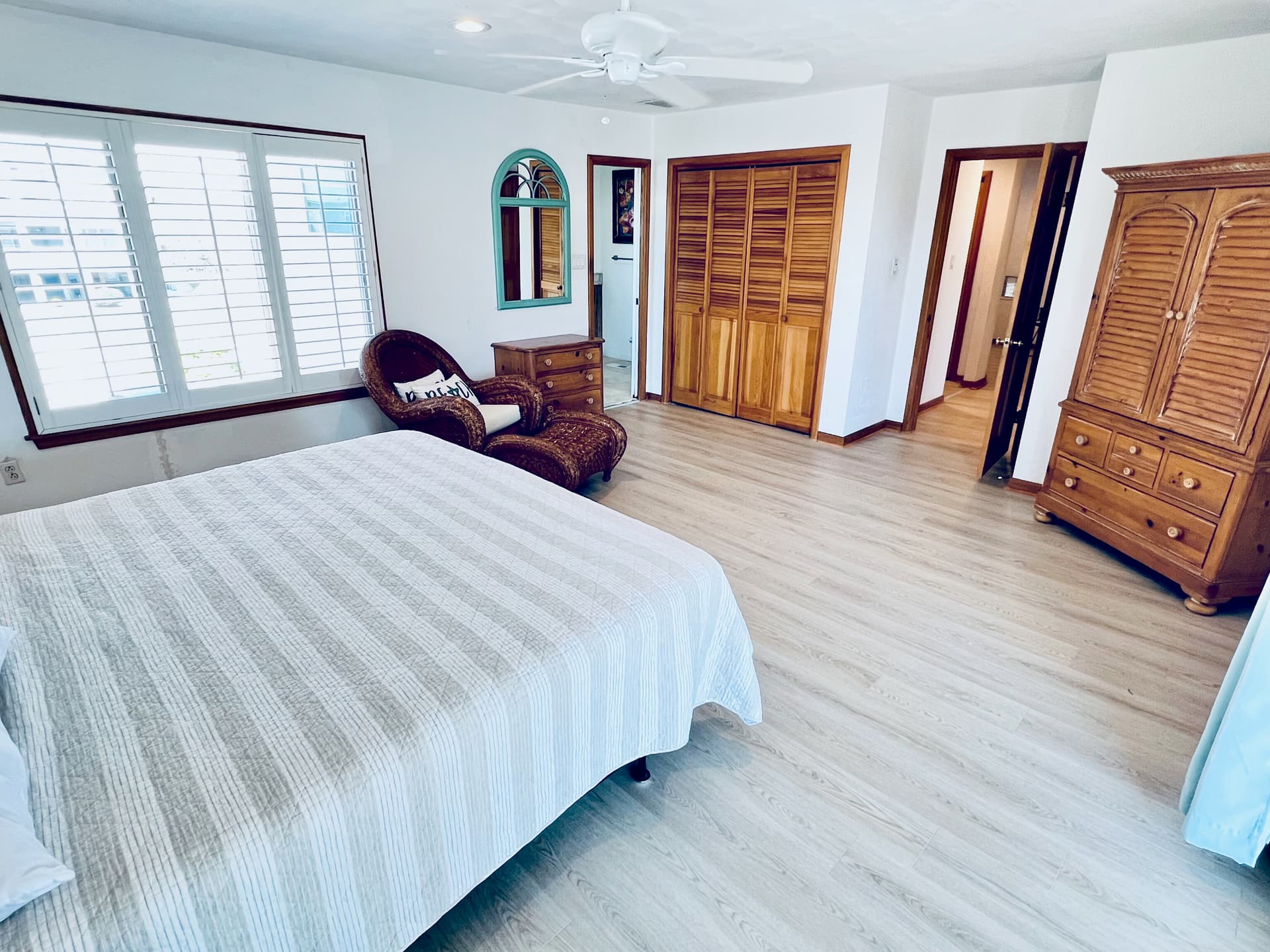 Victoria's View - Image 53