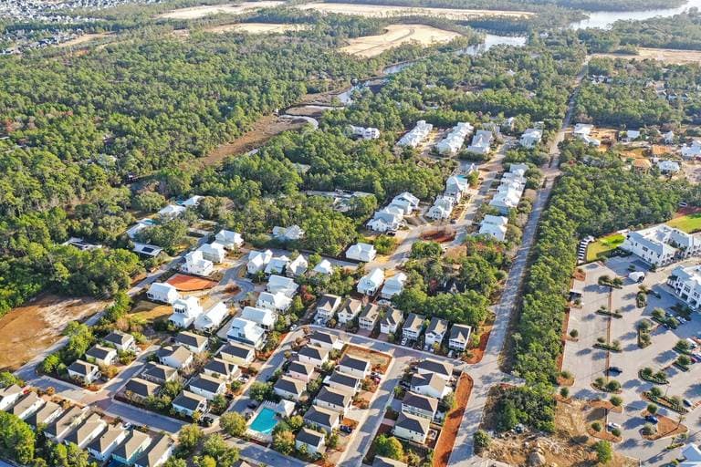 Mira Bella House - Image 37