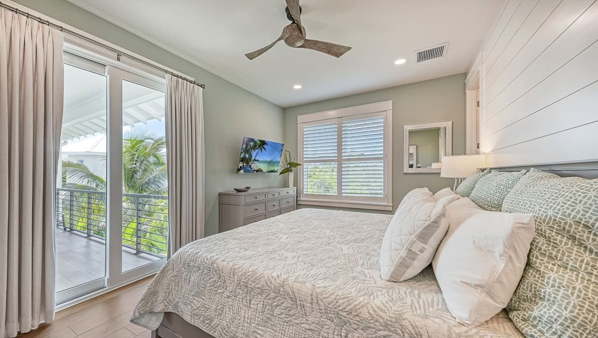 Tropical Oasis - Image 13