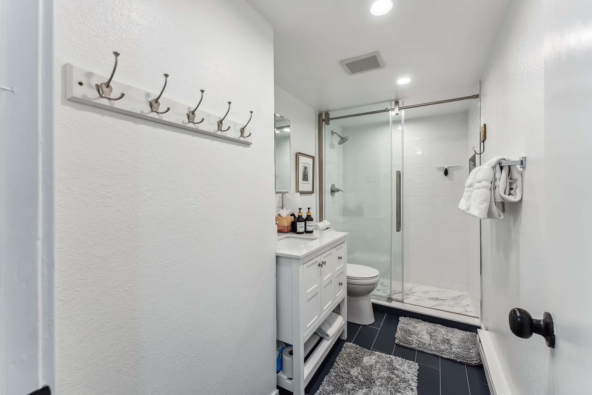 Alpine Roost - Image 25