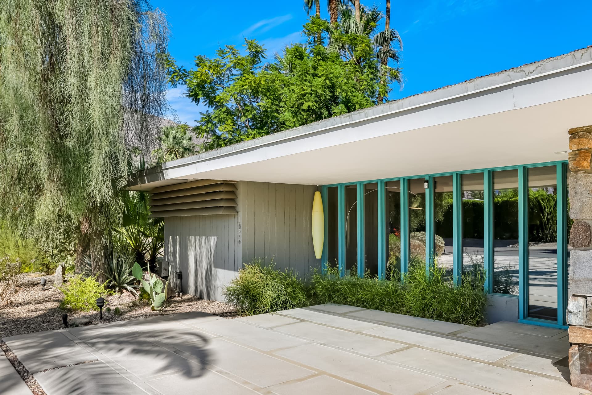 Palm Springs Perfection Manor - Image 4