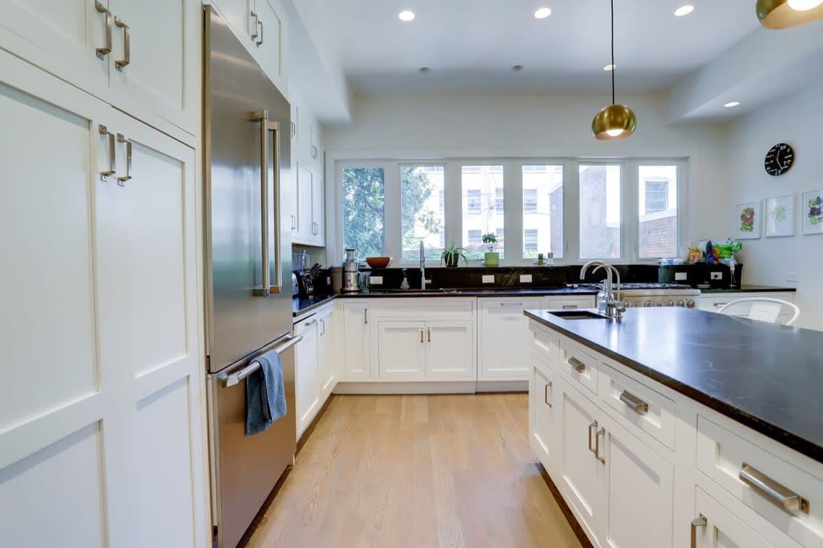 Grand Victorian House - Image 15