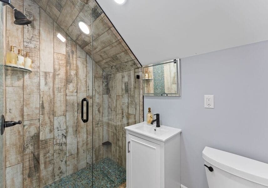 Lucent Sunset Retreat - Image 26