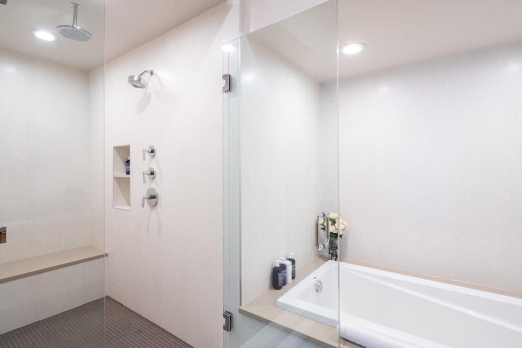 Lodgeside Pass - Image 20