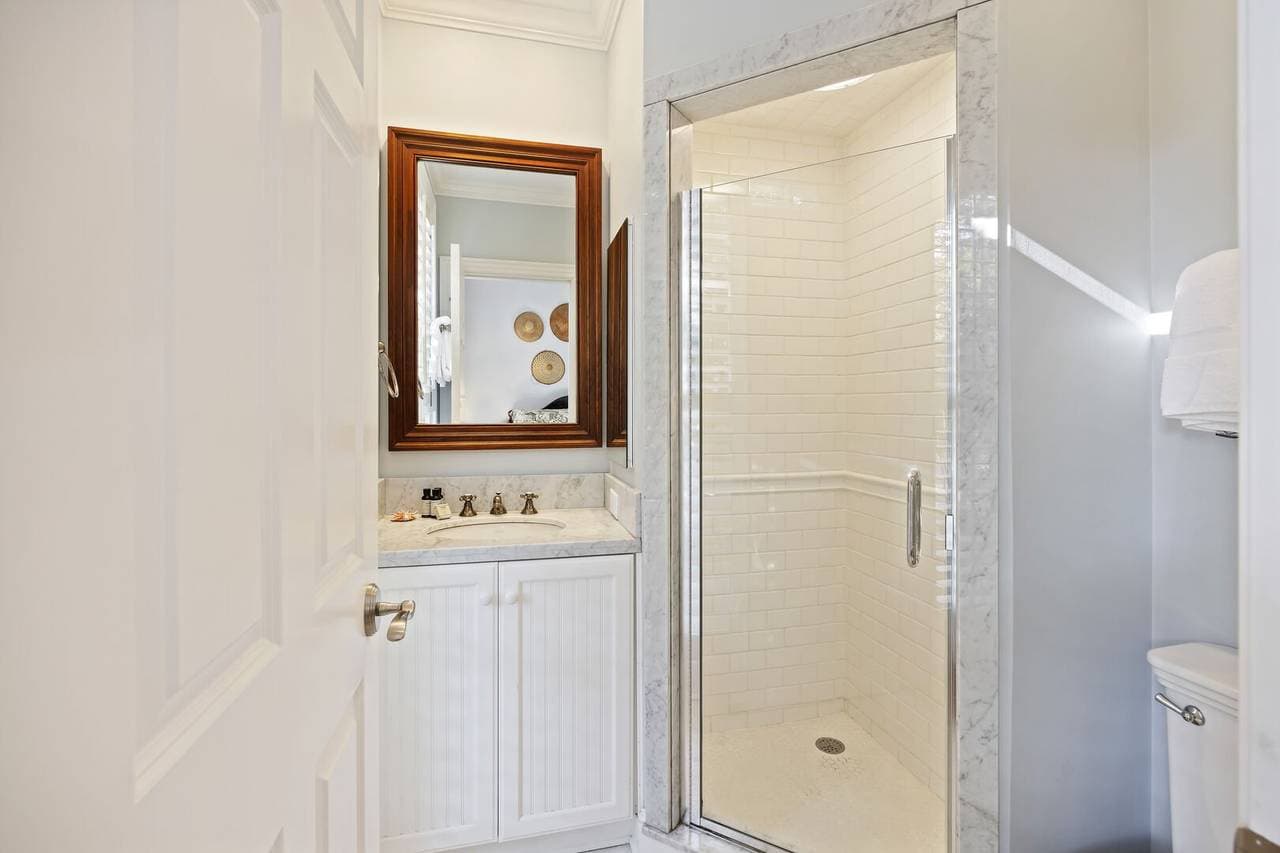 Yellow Throat Lane - Image 38