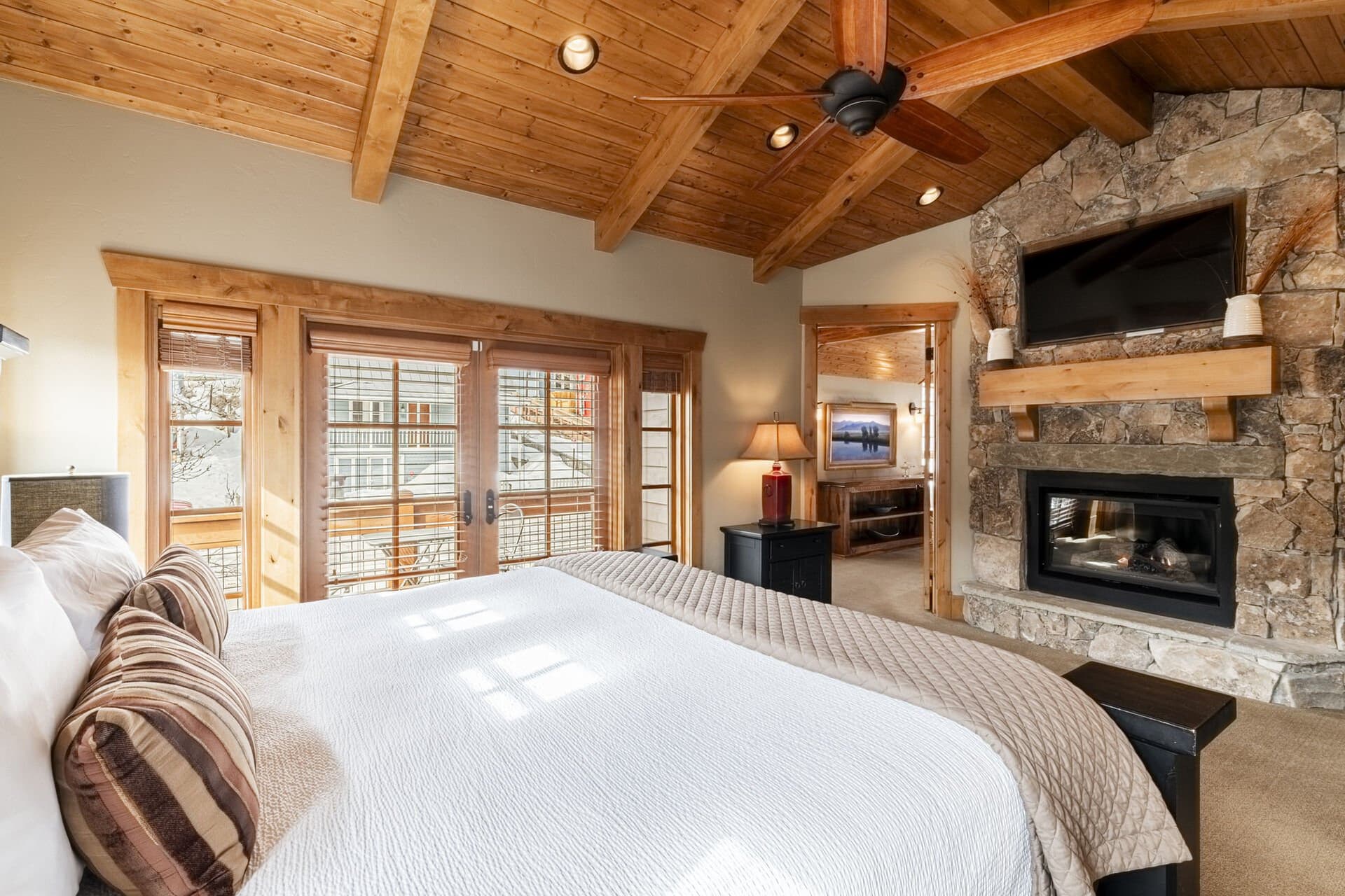 Powder Lodge - Image 28