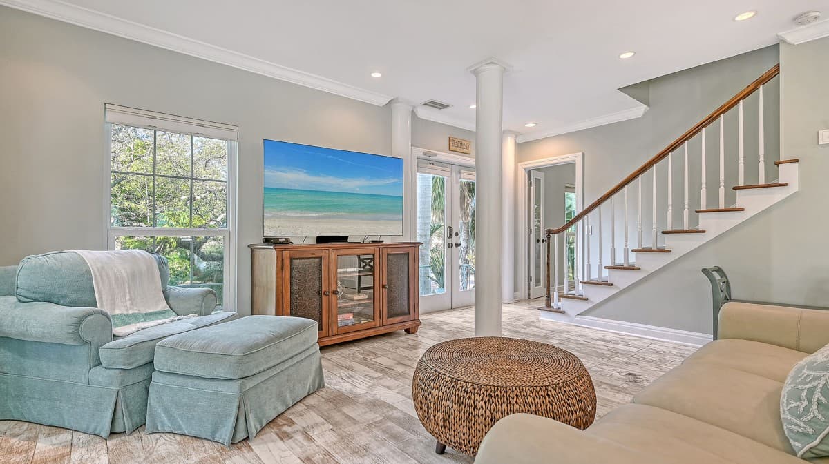 Hemingway House - Image 2