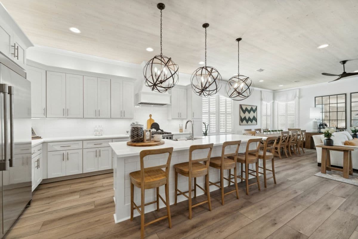 Summer Lane - Image 5