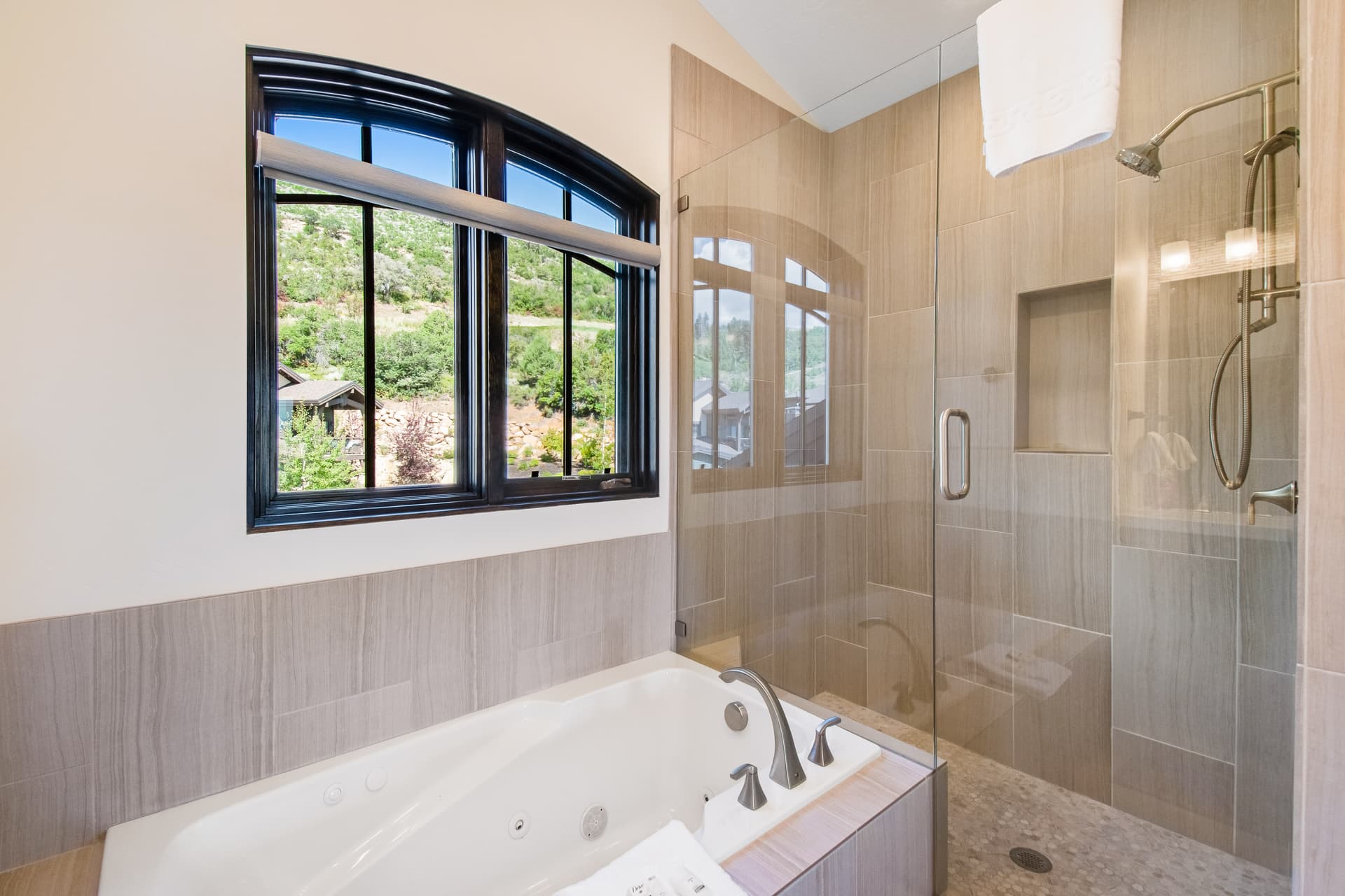 Fairway Lane - Image 10