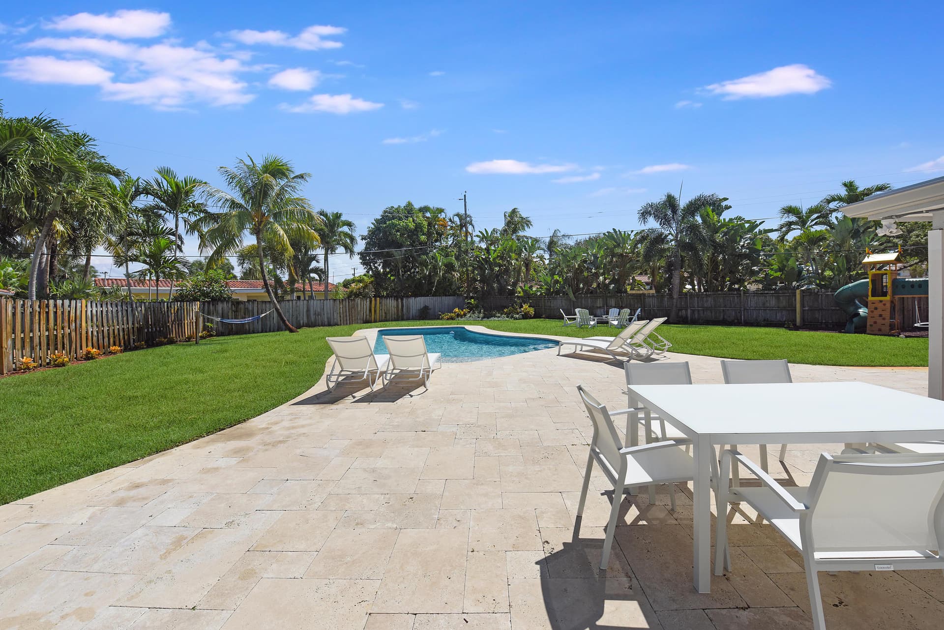 Light Beam House  - Image 35