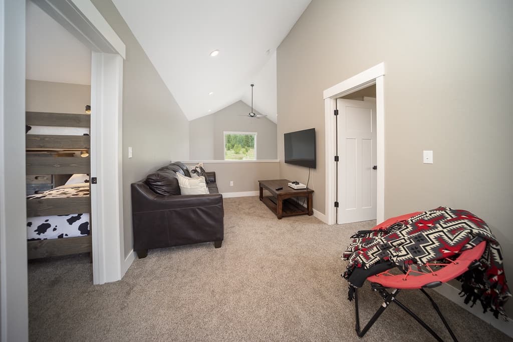 Homer’s Hideaway - Image 16