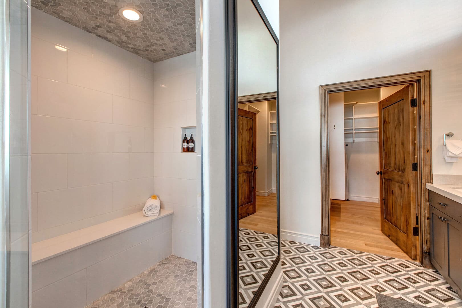 Old Town Overlook - Image 25