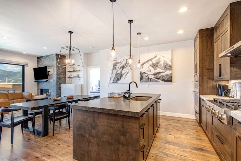 On Top of the Mountains - Image 13