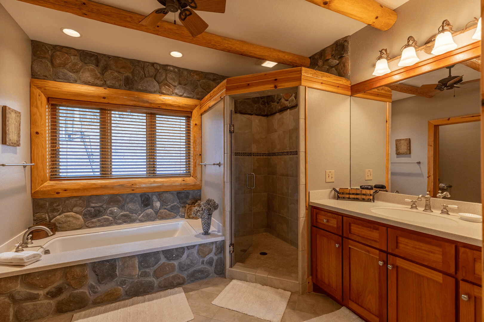 Good Day House - Image 23