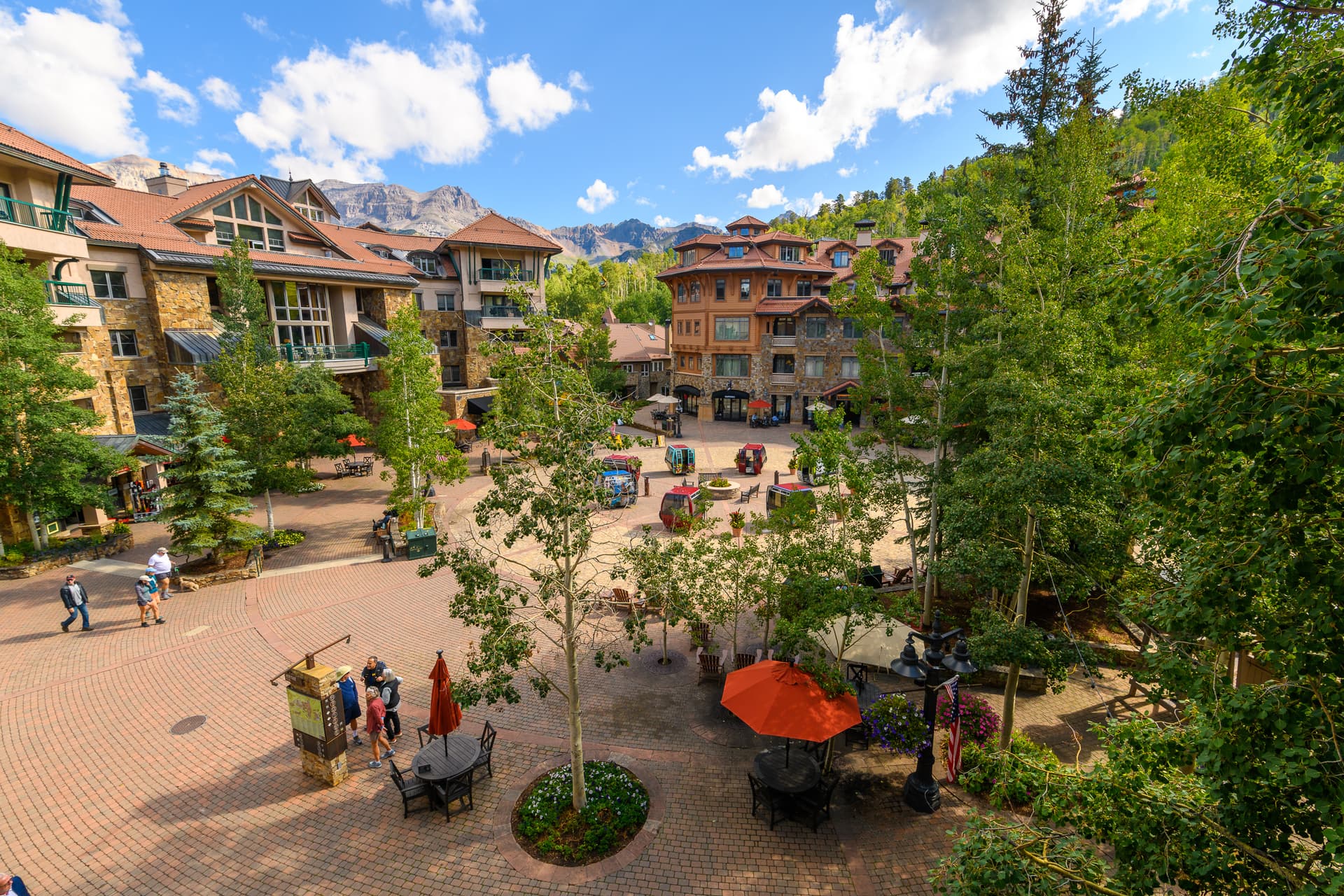 Sky High at the Plaza - Image 55