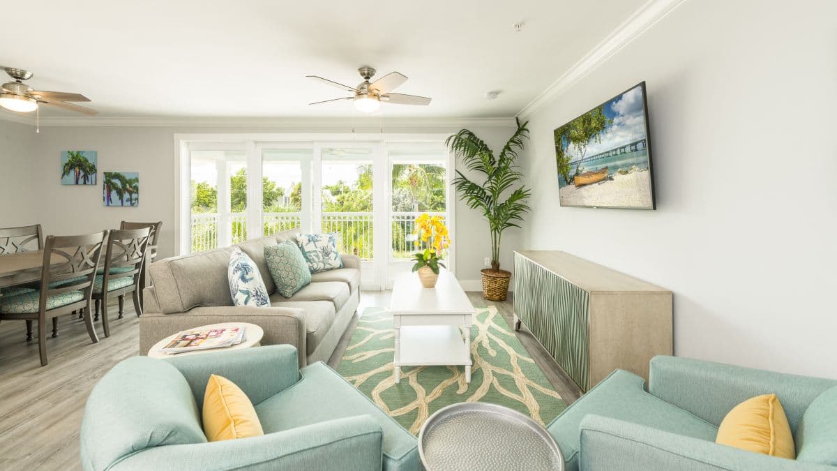 Upper Sunset North - Image 5