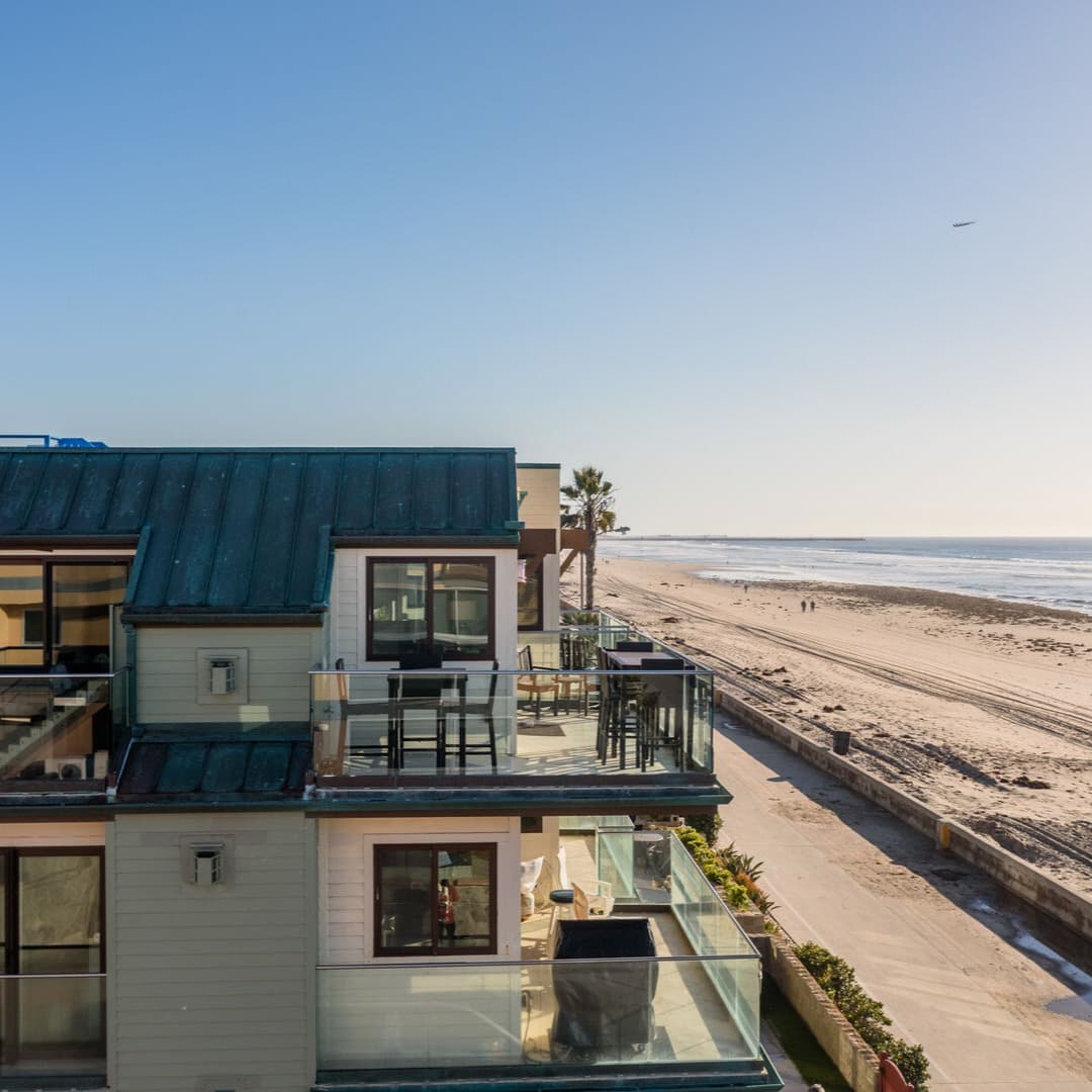 Oceanfront San Juan Penthouse - Image 1