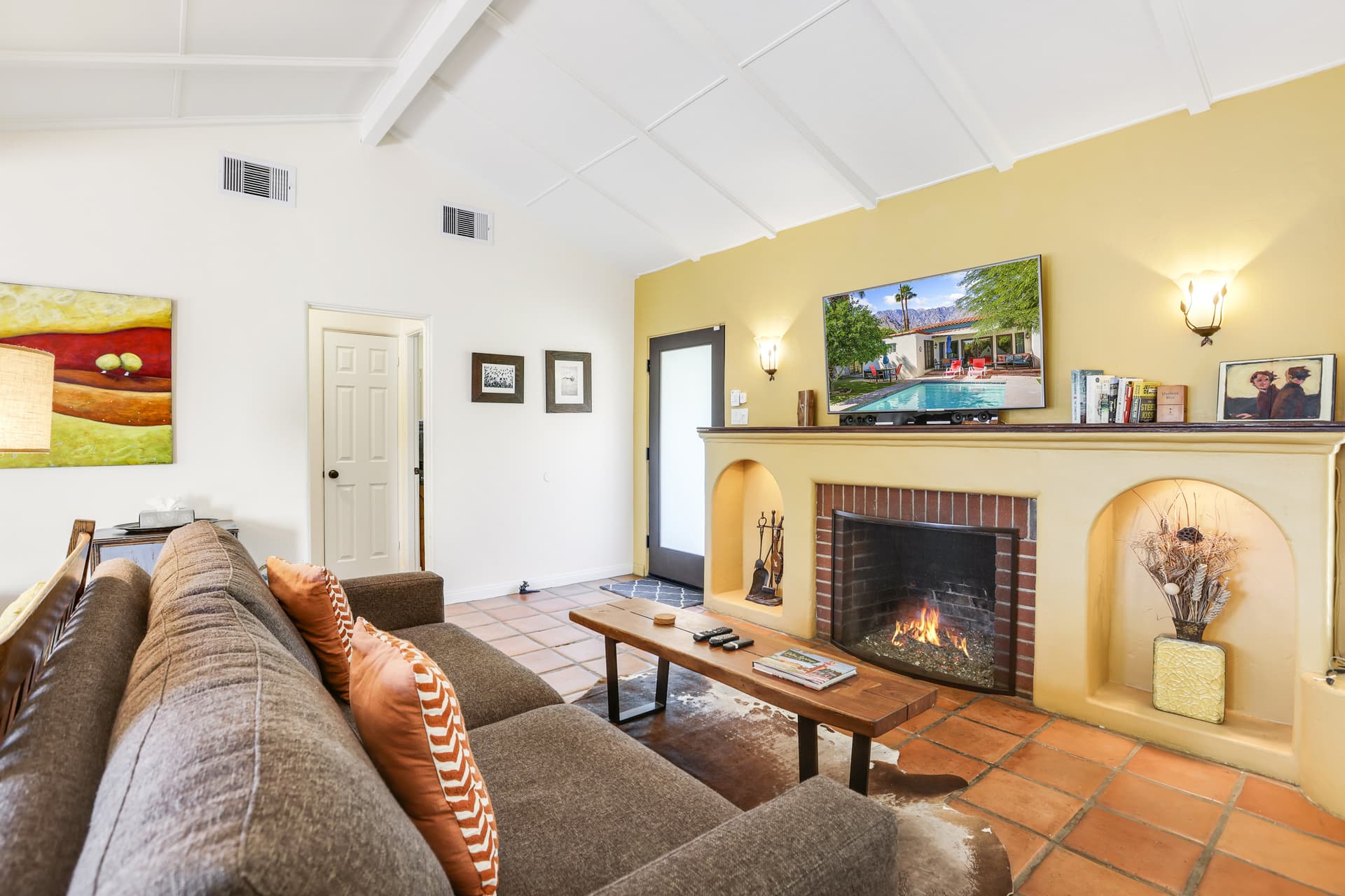 Historic Palm Springs Home - Image 3