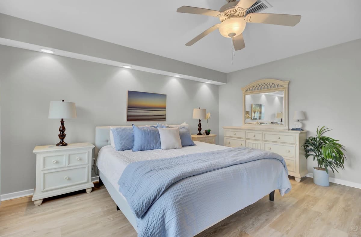 Port O Call #202D - Image 9