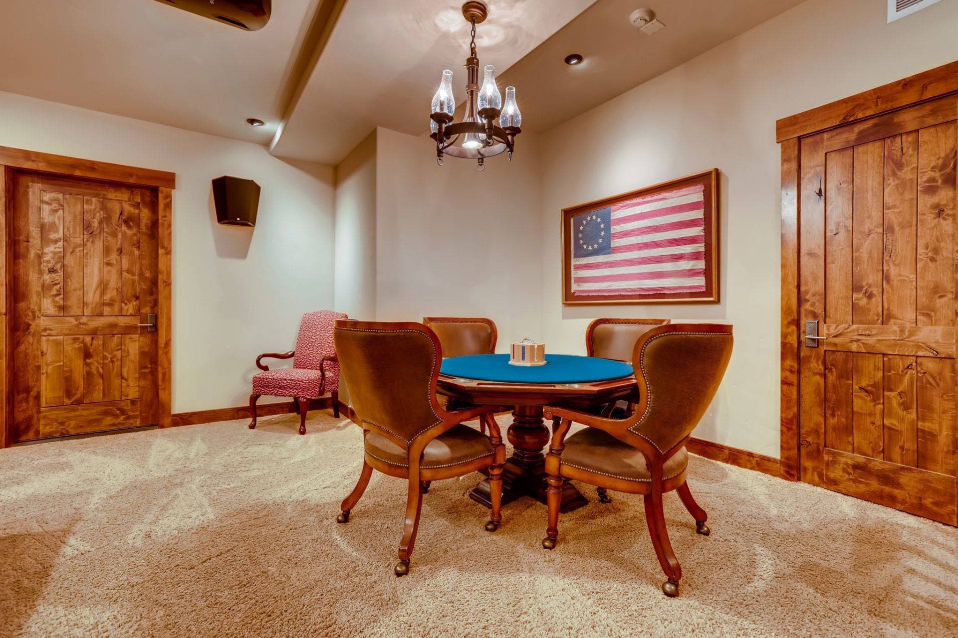 Bear Tracks Lodge - Image 7