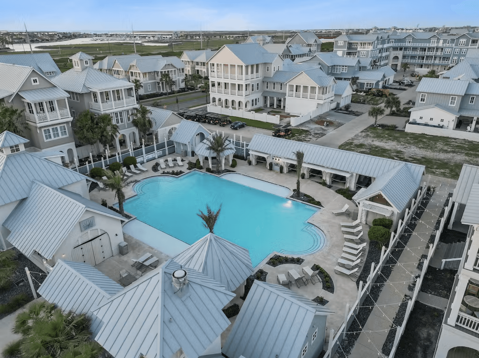 Beach Ball House - Image 50