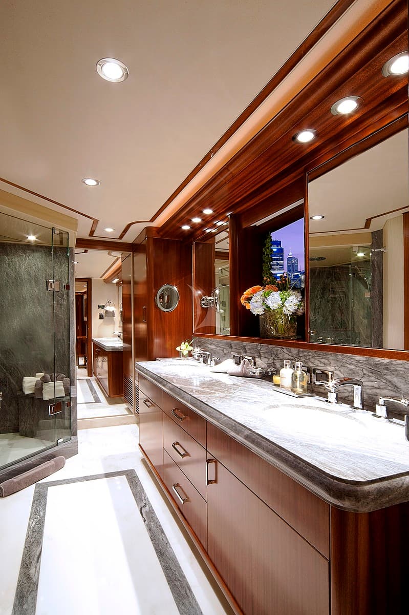 Pipe Dream Yacht - Image 11