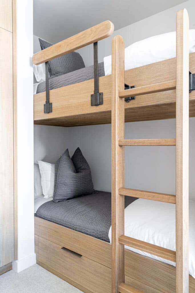 Jack Cabin - Image 21