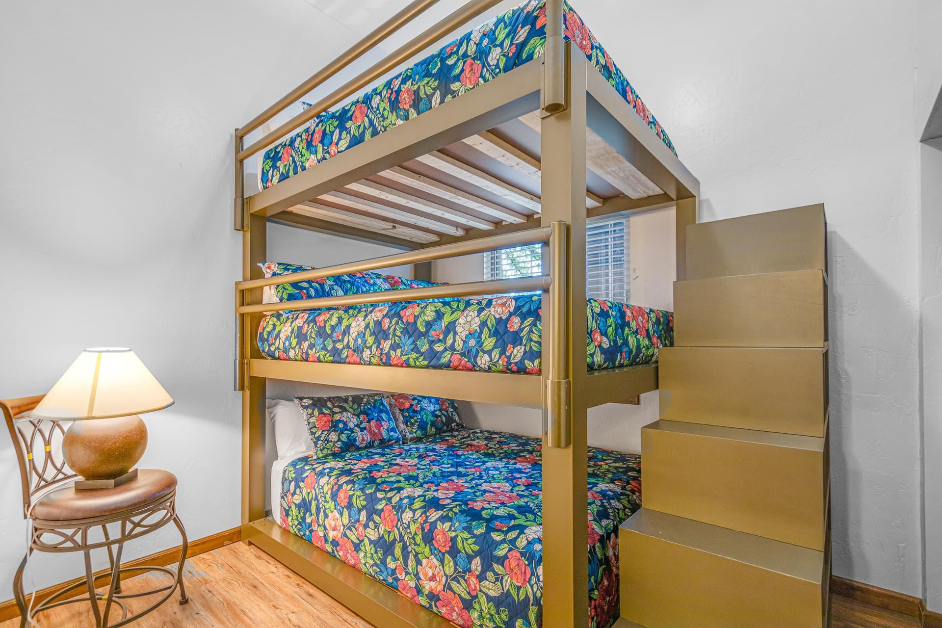 DeJa View - Image 45